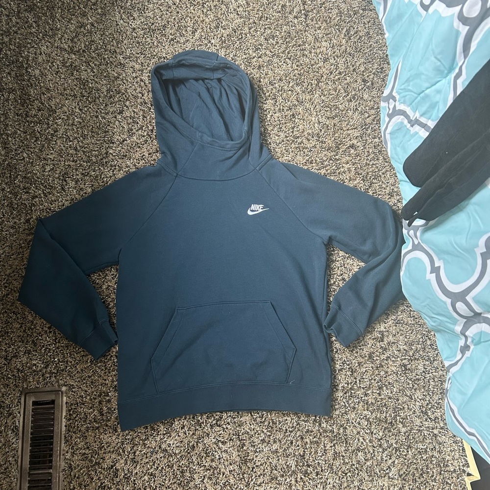 Nike sweatshirt